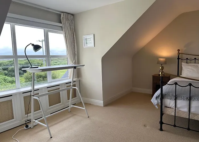 Grianan Балликоннили