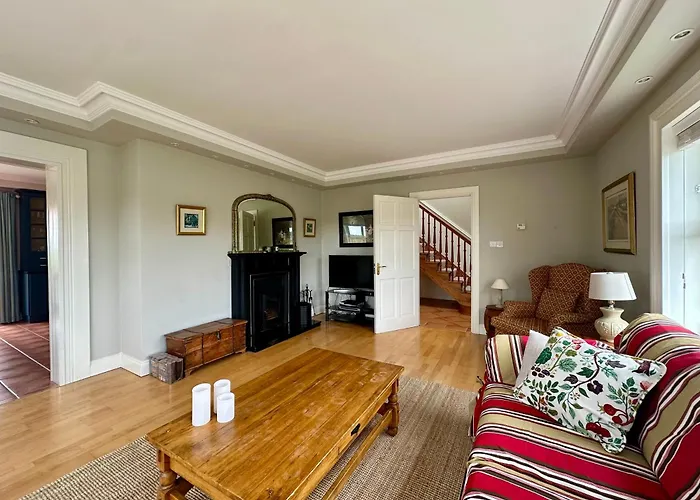 Grianan Балликоннили